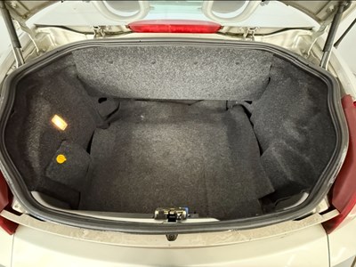 Lot 57 - 2006 Ford Street KA Ice - NO RESERVE