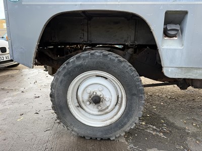 Lot 87 - 1993 Land Rover 90 - NO RESERVE