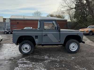 Lot 87 - 1993 Land Rover 90 - NO RESERVE