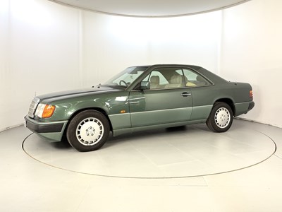 Lot 67 - 1991 Mercedes-Benz 300CE