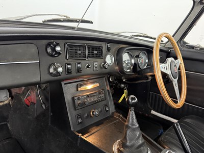 Lot 59 - 1972 MG B Roadster