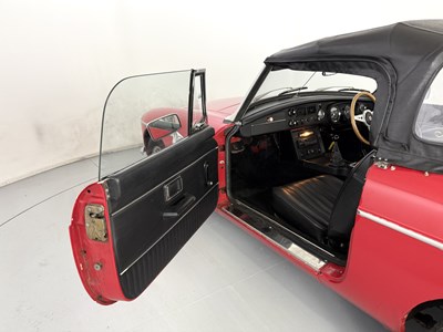 Lot 59 - 1972 MG B Roadster