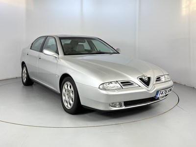 Lot 161 - 1999 Alfa Romeo 166 V6