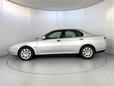 Lot 161 - 1999 Alfa Romeo 166 V6