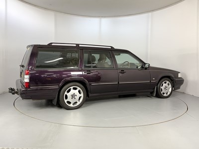 Lot 91 - 1997 Volvo V90