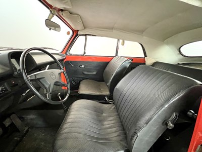 Lot 136 - 1972 Volkswagen Beetle 1300 Cabriolet