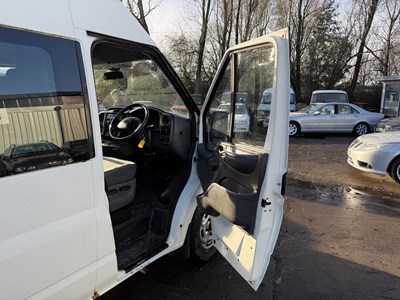 Lot 111 - 2004 Ford Transit