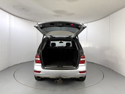 Lot 178 - 2011 Mercedes-Benz ML350