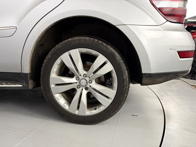 Lot 178 - 2011 Mercedes-Benz ML350