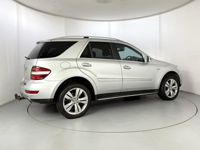 Lot 178 - 2011 Mercedes-Benz ML350