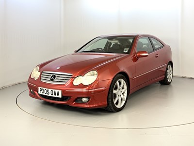 Lot 64 - 2005 Mercedes-Benz C220 CDI