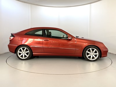 Lot 64 - 2005 Mercedes-Benz C220 CDI