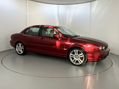 Lot 23 - 2004 Jaguar X-Type V6 Sport