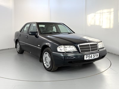 Lot 24 - 1997 Mercedes-Benz C200