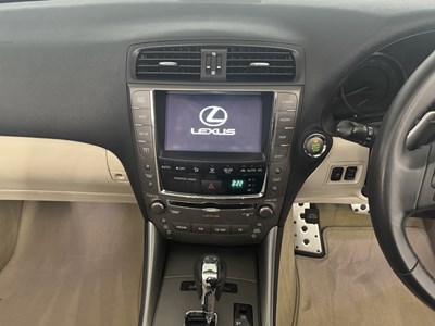 Lot 44 - 2010 Lexus IS250C