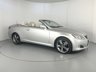 Lot 44 - 2010 Lexus IS250C