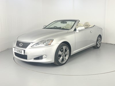 Lot 44 - 2010 Lexus IS250C