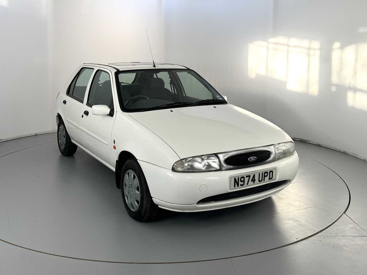 Lot 43 - 1996 Ford Fiesta Ghia