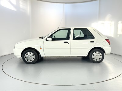 Lot 43 - 1996 Ford Fiesta Ghia