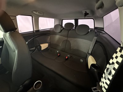 Lot 59 - 2010 Mini Cooper Clubman