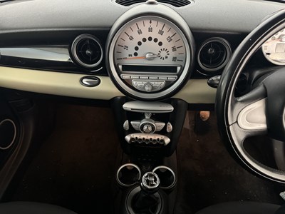 Lot 59 - 2010 Mini Cooper Clubman