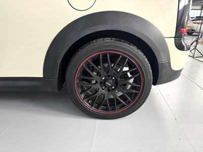 Lot 59 - 2010 Mini Cooper Clubman