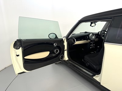 Lot 59 - 2010 Mini Cooper Clubman