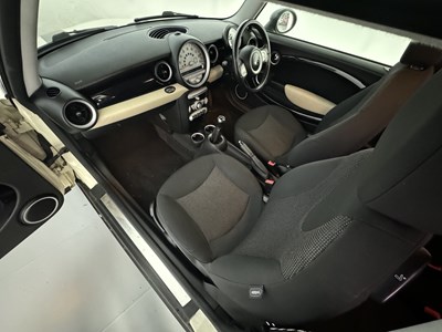 Lot 59 - 2010 Mini Cooper Clubman