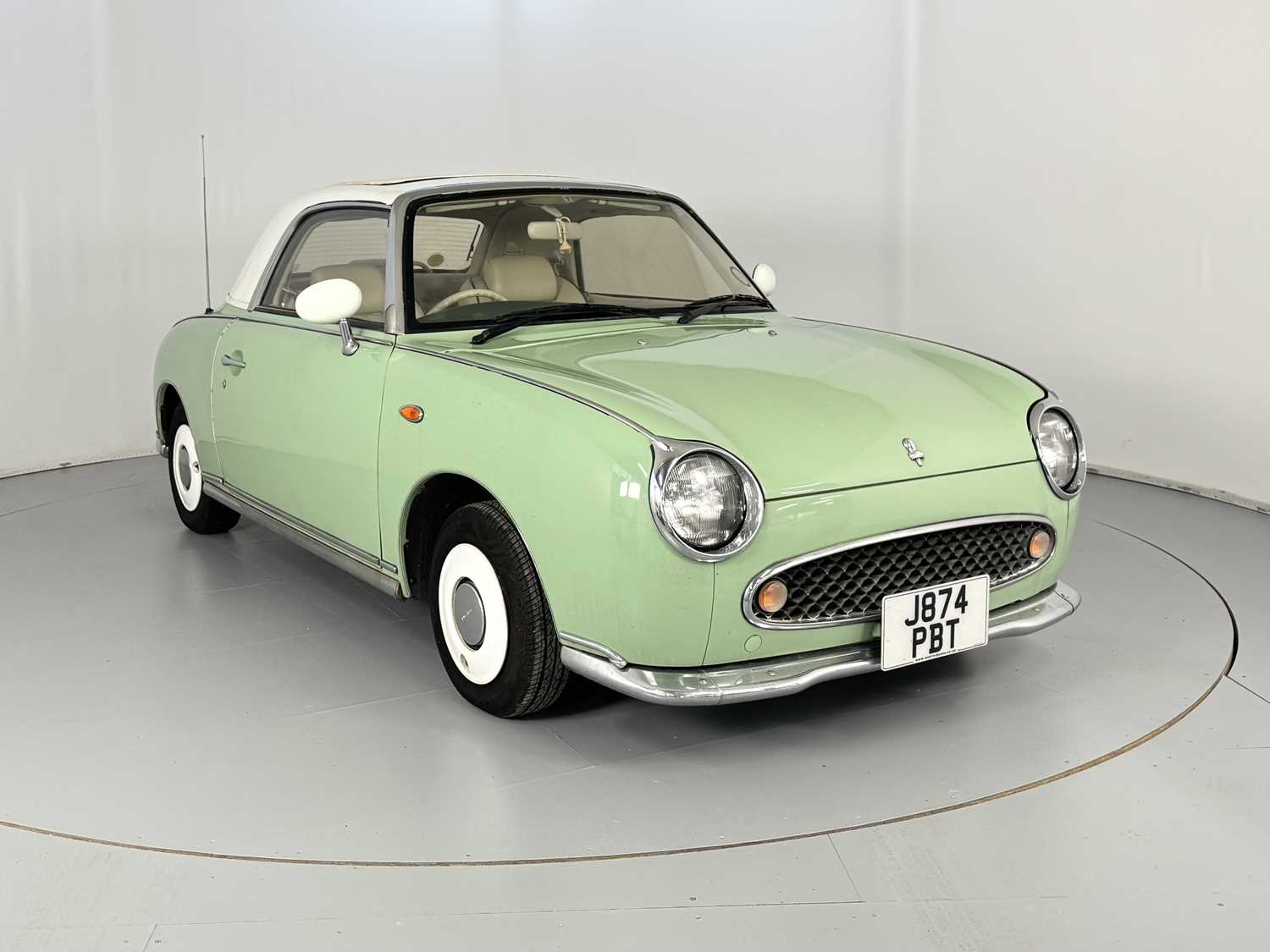 Lot 2 - 1991 Nissan Figaro