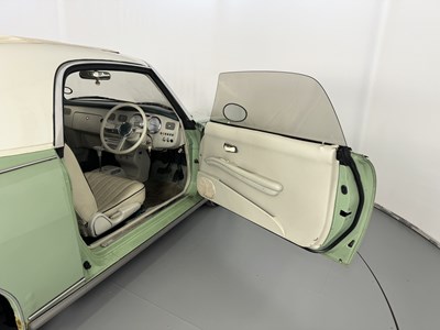 Lot 2 - 1991 Nissan Figaro