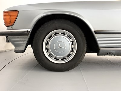 Lot 60 - 1980 Mercedes-Benz 450SLC