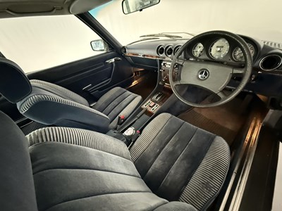 Lot 60 - 1980 Mercedes-Benz 450SLC