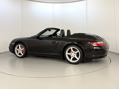 Lot 30 - 2006 Porsche 911 Carrera 4