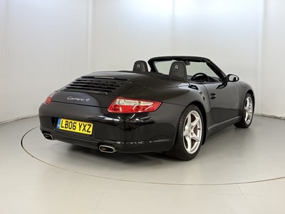 Lot 30 - 2006 Porsche 911 Carrera 4