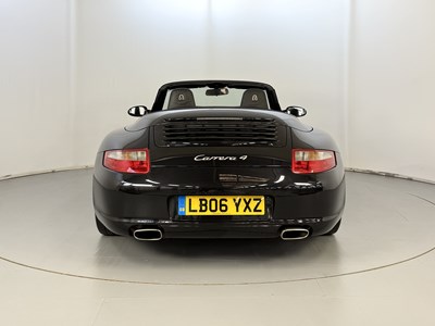 Lot 30 - 2006 Porsche 911 Carrera 4