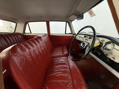 Lot 4 - 1960 Austin A55 Cambridge