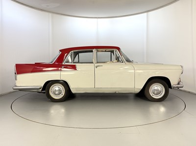 Lot 4 - 1960 Austin A55 Cambridge