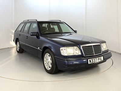 Lot 79 - 1995 Mercedes-Benz E320