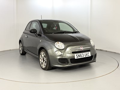 Lot 22 - 2013 Fiat 500 GQ Edition