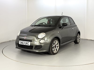 Lot 22 - 2013 Fiat 500 GQ Edition
