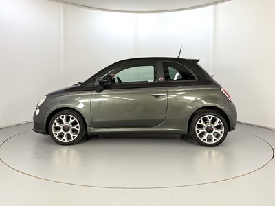 Lot 22 - 2013 Fiat 500 GQ Edition