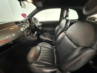 Lot 22 - 2013 Fiat 500 GQ Edition