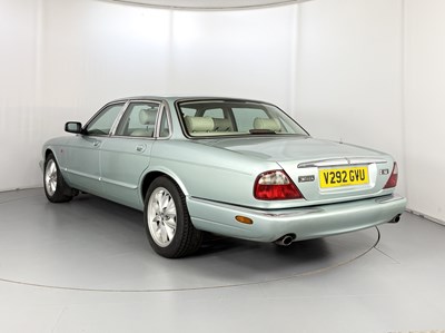 Lot 82 - 1999 Jaguar XJ8