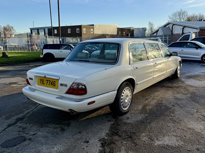 Lot 69 - 1999 Daimler Limousine - NO RESERVE