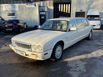 Lot 69 - 1999 Daimler Limousine - NO RESERVE