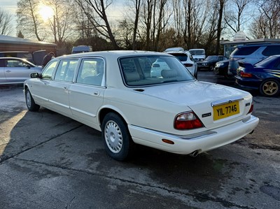 Lot 69 - 1999 Daimler Limousine - NO RESERVE