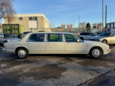 Lot 69 - 1999 Daimler Limousine - NO RESERVE