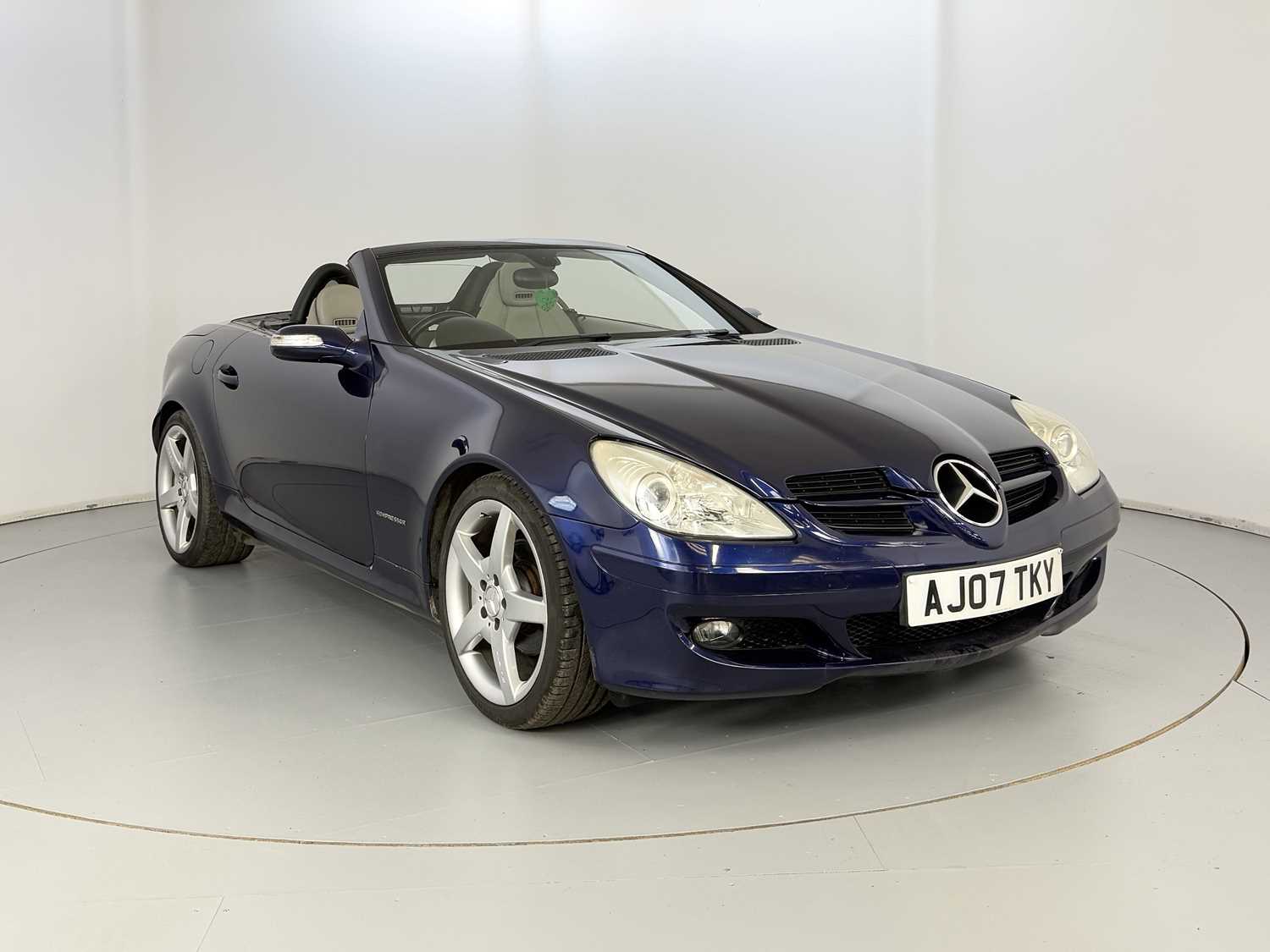 Lot 121 - 2007 Mercedes-Benz SLK200