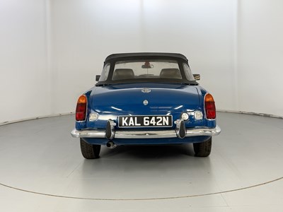 Lot 9 - 1974 MG B Roadster