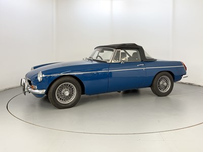 Lot 9 - 1974 MG B Roadster